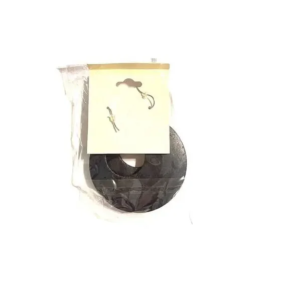 Earrings Vintage Large Black Wooden Hoop Retro NWT - Picture 4 of 5